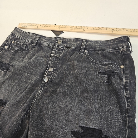 Torrid Women Plus Size 22 Black Distressed 3.5 Inch Super Soft High-Rise Short - Picture 2 of 8